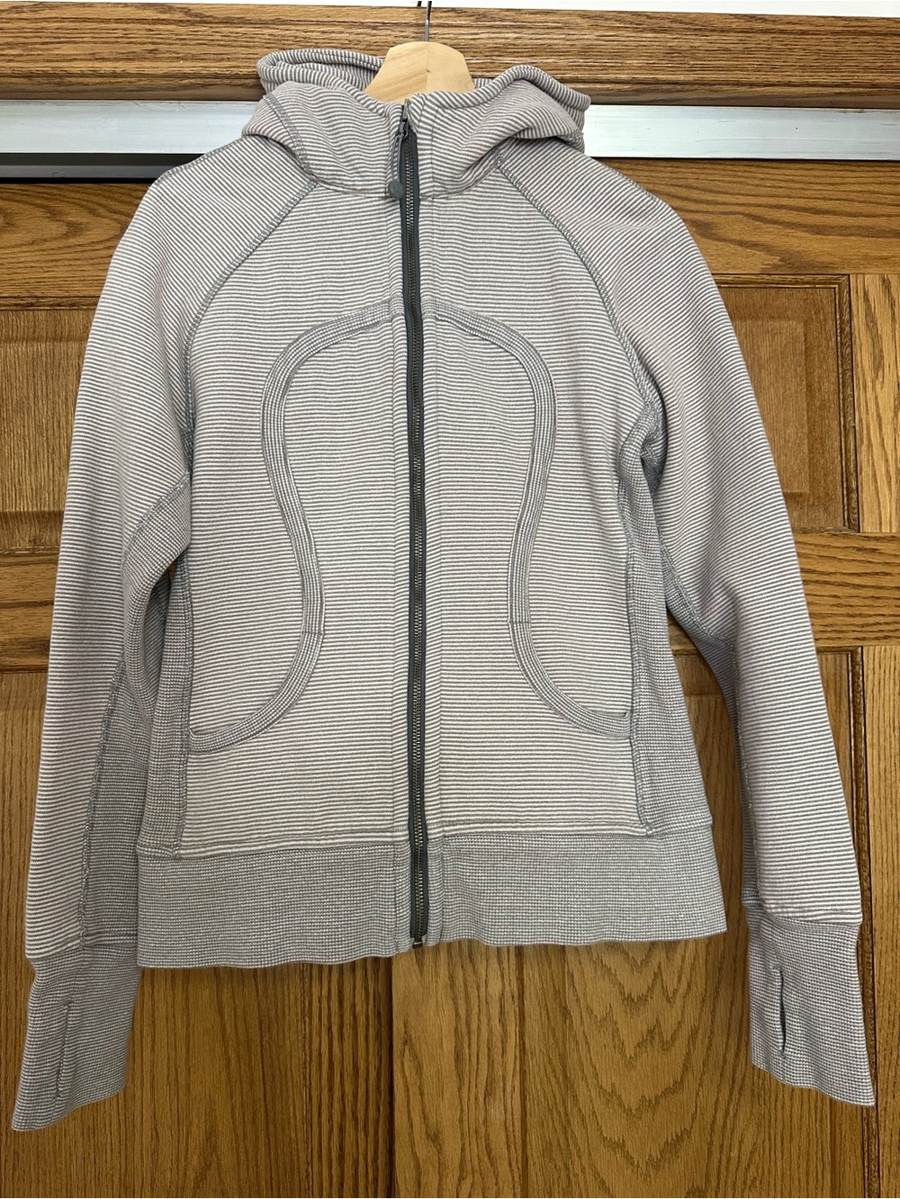 Lululemon Scuba Hoodie Women 10 Beige Striped Fleece Thumbhole Sleeve Full Zip